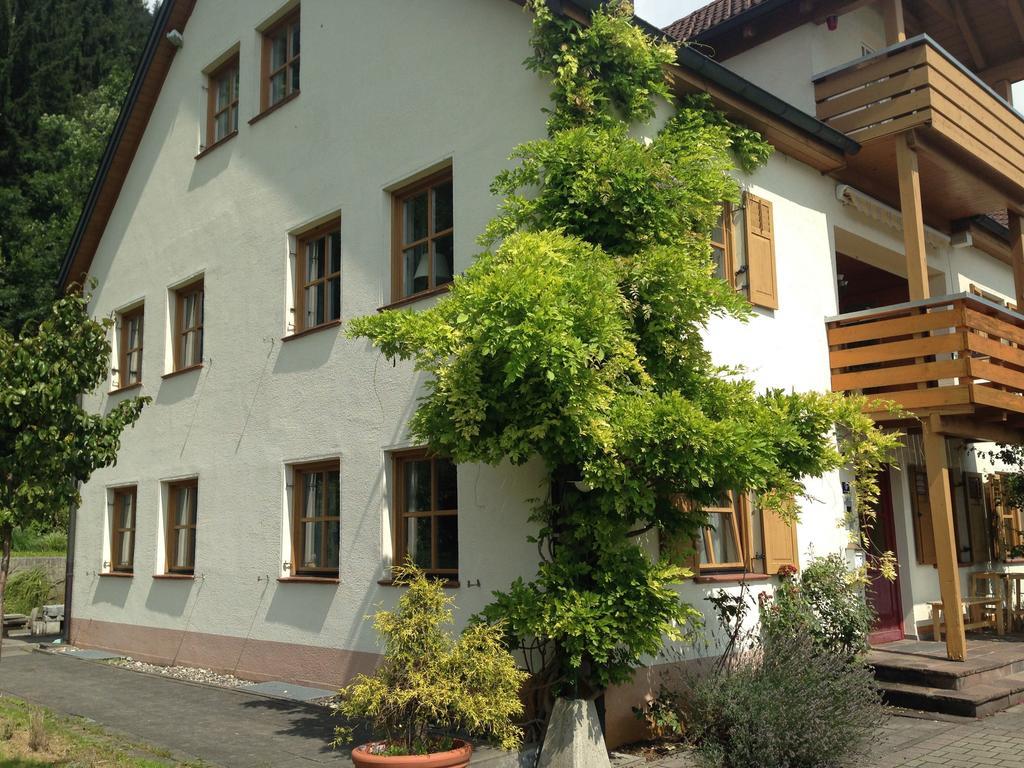 Yve Guesthouse Nüziders Szoba fotó